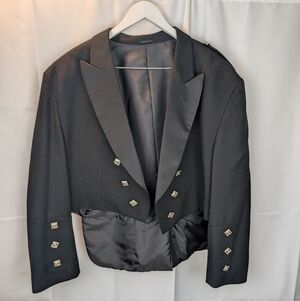 Hector Russel Black Scottish Tailcoat with Silver Buttons Size 52S Like New